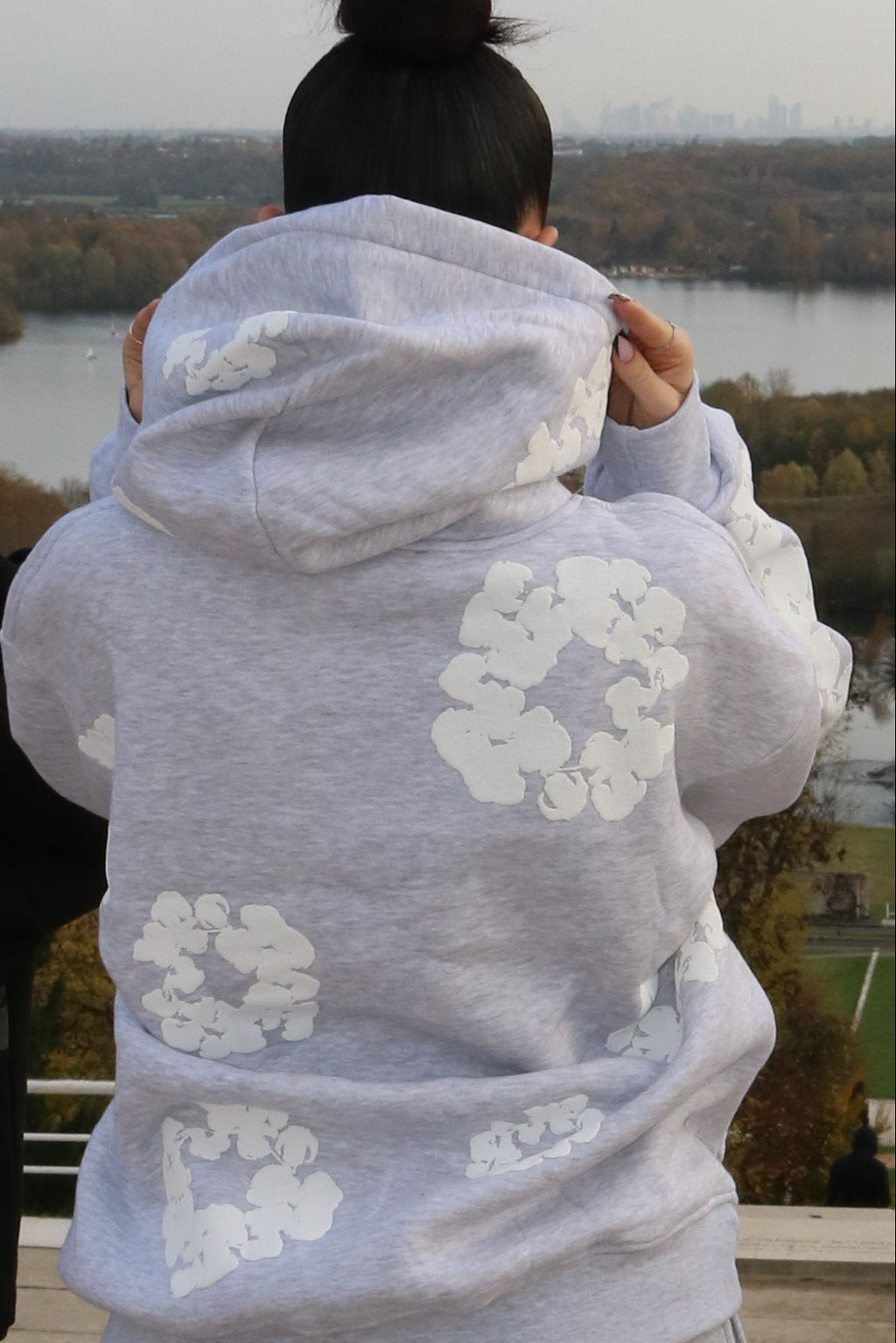 Sweat fleurs gris