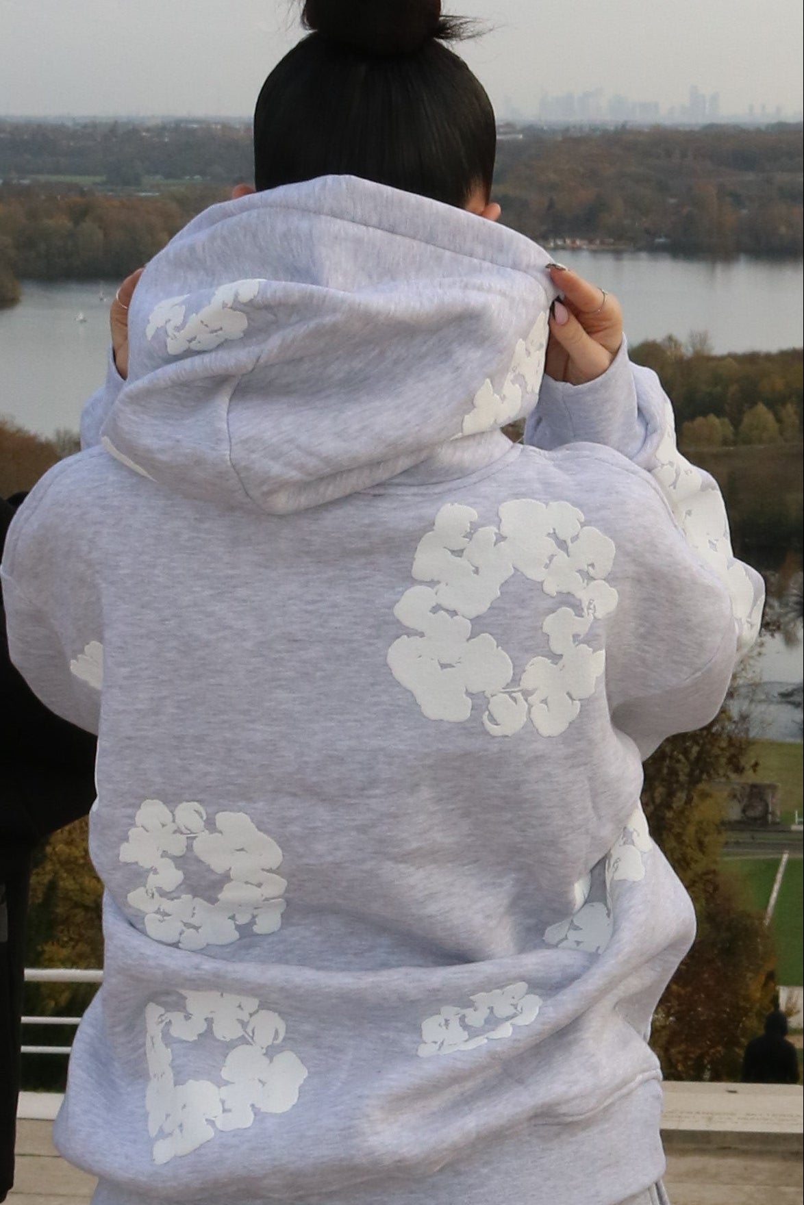 Sweat fleurs gris